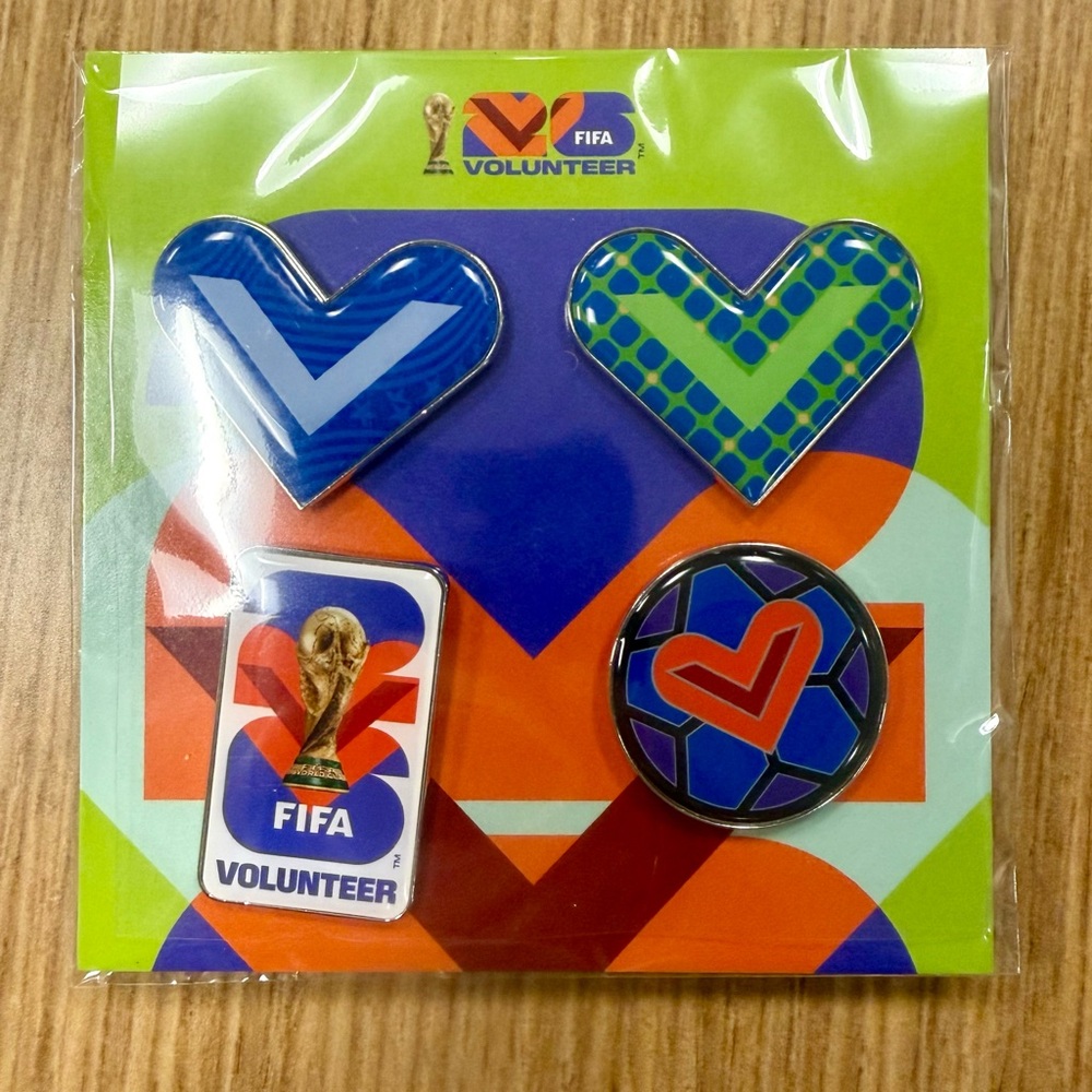 FIFA Volunteer Heart Pin Set of 4 – Blue & Green
